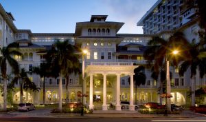 Moana-Surfrider-valet