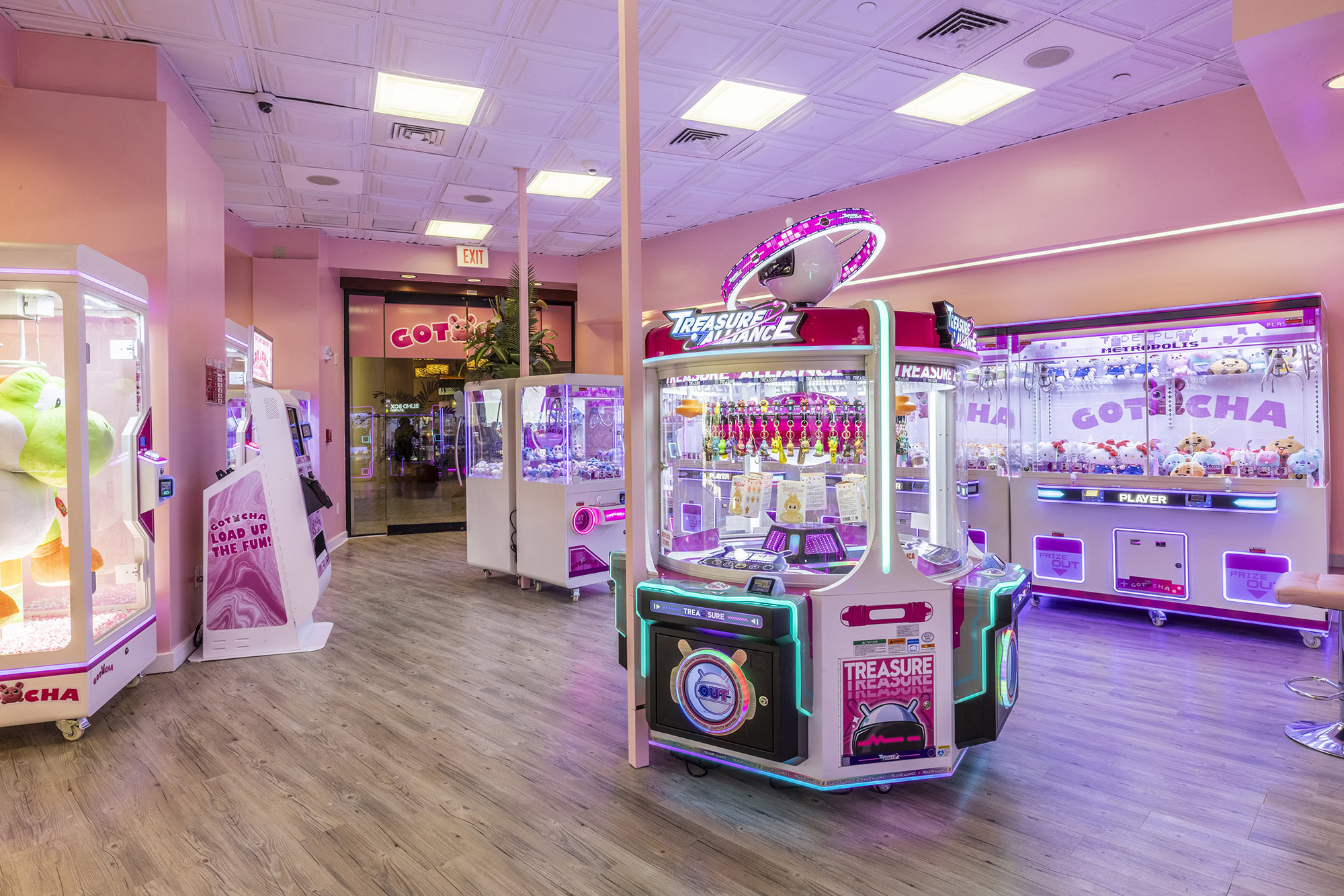 NEW! Gotcha at the Sheraton Waikiki! | Collections of Waikīkī